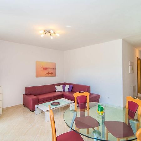 Apartment Una 2 Пула Екстериор снимка