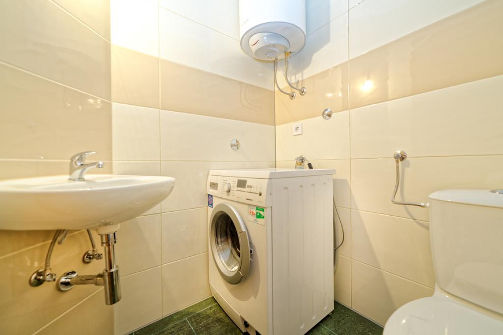 Apartment Una 2 Пула Екстериор снимка